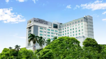 The Excelton Hotel Отели в г. Demang Lebar Daun