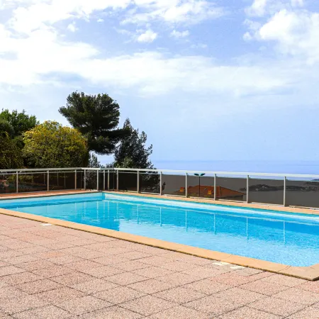 Les Balcons d'EZE