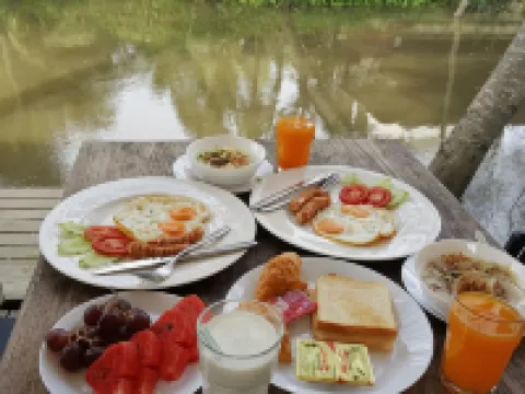 ルアンサネーハー アムパワー アムパワーのホテル