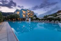 Hotel Holiday Sport & Relax - piscina