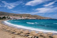 Mainades Maisonettes & Studios - Andros Serene Escape