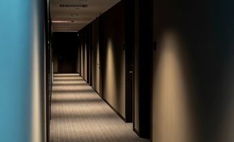 FarFour Inn & Suite Hotel