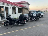 Tulip Motel - Parking
