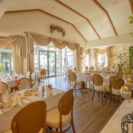 Ferien Hotel Spree-Neisse Отели рядом с достопримечательностью «Стадион "Дружба"»