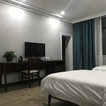 Yunxi Minshe Hotel