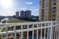 705 S Luxury 1Bedroom pool and Universal view - Condos