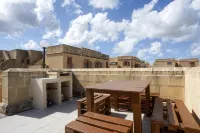 GetawayNpetto - 2 bedrooms (sleeps 4 +2 kids) Fort Chambray Ghajnsielem village - 3-Star