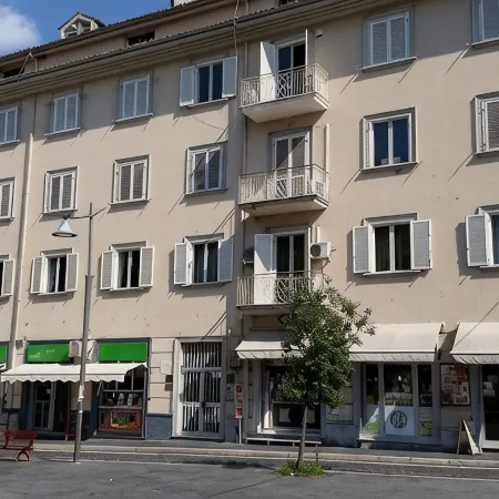 L'Insolita Reggia