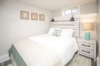 Cozy Retreat | Walk to Unc | Free Cruiser Bikes