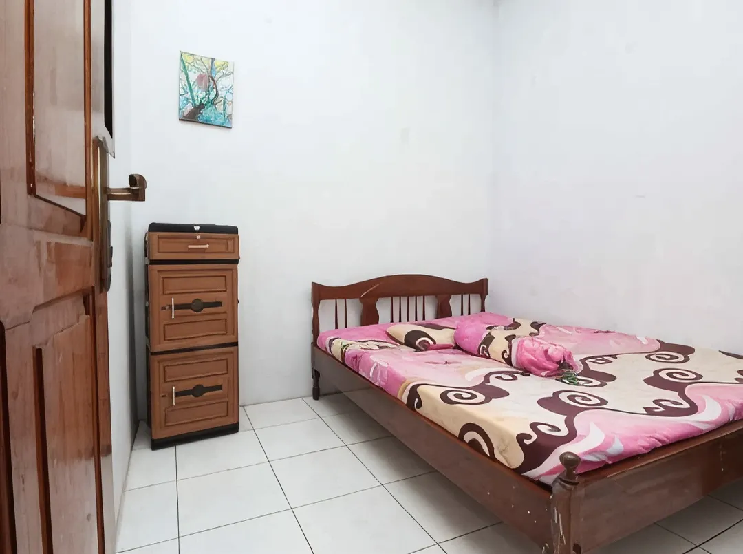 Comfort Room At Guesthouse Tirza - Banyuwangi