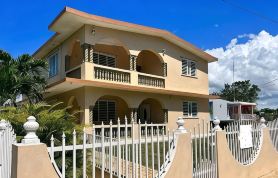 Coqui Town - Private Pool Oasis Near Beaches, Caves & Waterfalls
