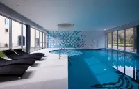 HD | Duecitânia Design Hotel - Pool