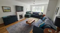Haven Cottage, Walmer - overlooks park, close to beach & promenade - Boutique