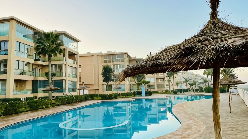 Bouznika Escape: Vue Océan, Bassin Privé, Plage, Surf, Piscine, Randonnée & Vélo