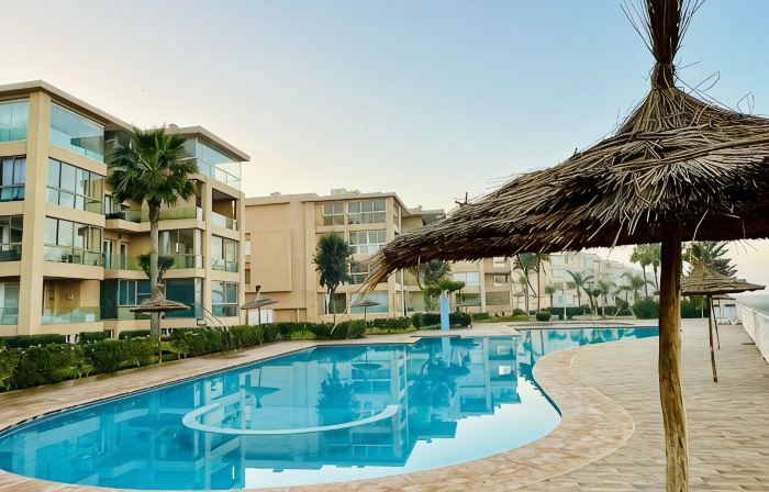 Bouznika Escape: Vue Océan, Bassin Privé, Plage, Surf, Piscine, Randonnée & Vélo