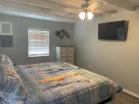 The Trusty Trout - 5 bedroom house w/ lighted pier on Caney Creek in Sargent, TX - Balkon