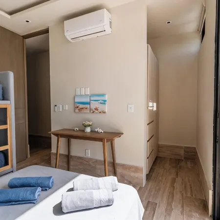 Luxury Modern Beachfront Apartment - Incredible Sunrise and Sunset View