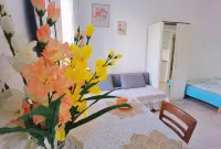 Blue Azur Residence with Balcony and Cityscape View Central City with Double Beds