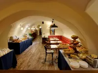 The Charles Hotels near Wallenstein Garden