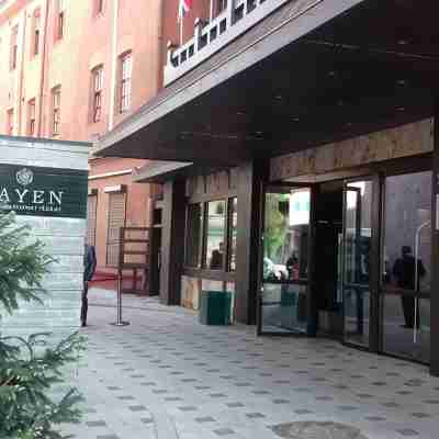 International Hotel Sayen Hotel Exterior
