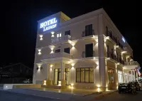 Hotel Lazaro