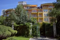 Aparthouse Borovo Near Bulgaria Mall, Free Street Parking