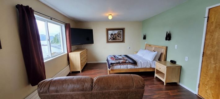 {Forget-Me-Not Inn} Alaskan Waterfront Vacation Rental (Deer Suite) シトカのホテル