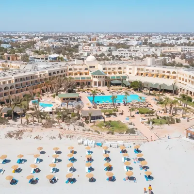 فينشي دار ميدون Hotels near Plage Yéti