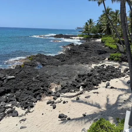 Luxury 4-Bedroom Condo with Panoramic Ocean Views!