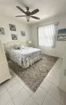 Cheerful & Vibrant Home Near Mineral Springs - Homestays