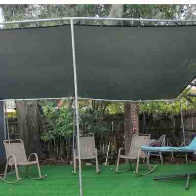 Backyard Guest House Suite Hotel Exterior
