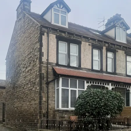 4 Bed End Terrace - Sleeps 7
