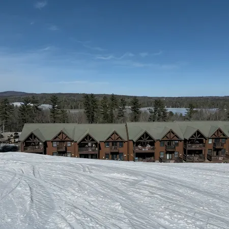 Cozy Lake Region Townhome – Steps from Moose Pond in Bridgton