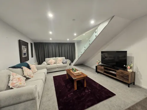 Cosy 2BR Wanaka Apartment – Roy’s Peak View, 10 minutes to Lakefront - Condos