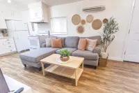 Cozy Guesthouse Close to Parks, 20 min to U of O , 8 min to Airport