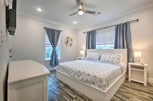 Bay St Louis Water Front Home w/ Private Pool + Boat Dock - 3-Star
