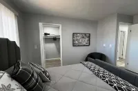 Tranquility 2BR Condo - Extended Stays for Executives & Traveling Professionals - Balkoner