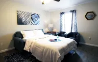 Awesome Location 2 Bedroom 2.5 Bath / Dog Friendly - 511B
