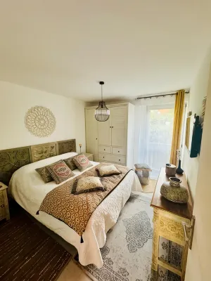 Résidence La Corniche, 70m2 apartment with full sea view, air-conditioning, wifi, garage.