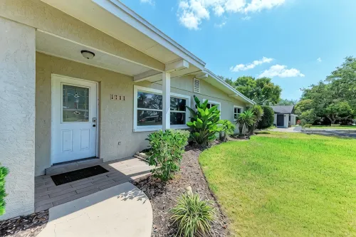 PARADISE RETREAT A 3/2 PET FRIENDLY POOL HOUSE - Wifi