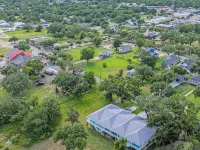Scenic Sandpiper by the Shore - 4-Star