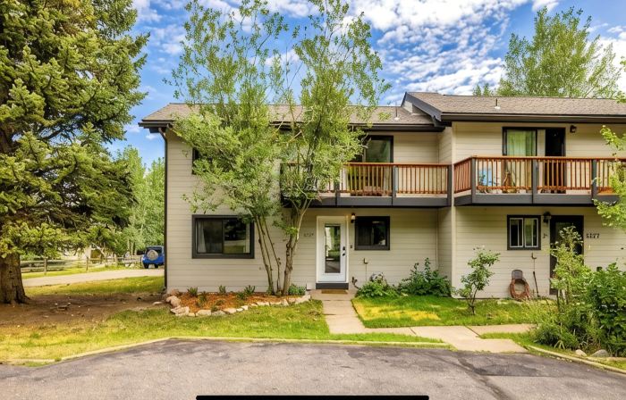 Prime Location Townhouse in EagleVail, perfect for Ski and Summer vacations