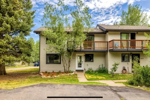 Prime Location Townhouse in EagleVail, perfect for Ski and Summer vacations