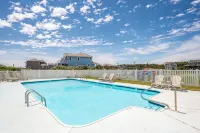 Stunning Top-Floor Oceanfront Condo! Pools & New Step in Shower and More! - Pools