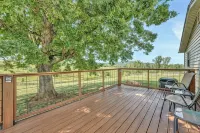 Private Farm Cottage surrounded fields, farm animals, mountain views & hot tub! - 4-Star