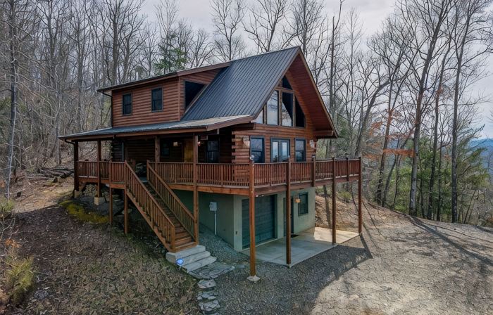 Enjoy the mountain view @ Panoramic Point a modern cabin w/Hot Tub+Wifi+Gameroom