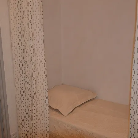 Nice studio near the beach for 3 people free internet parking balcony