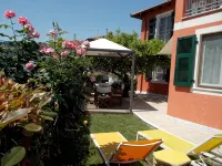 Apartment in Villa with Garden and Sea View - Sea View