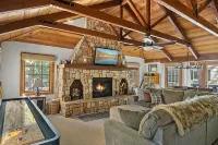 "4 Sons"-Family Friendly Escape Steps to the Lake
