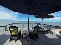 Nana and Papa’s Tiny beach house with private beach and amazing views - 4 stjerner